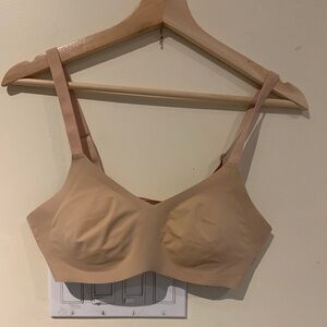 Knix Neutral Toned Padded Size 2